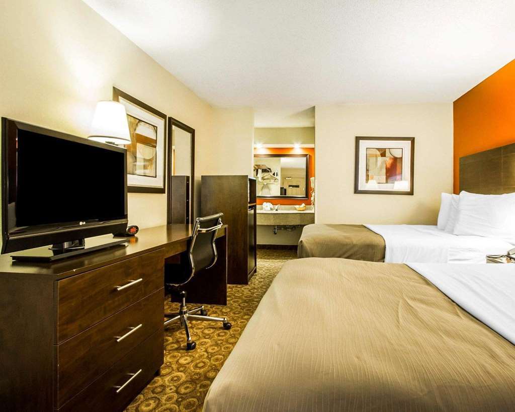 Rodeway Inn & Suites Clarksville Cameră foto