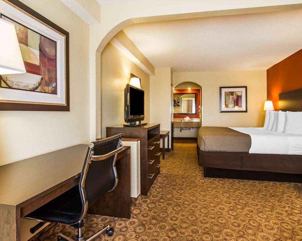 Rodeway Inn & Suites Clarksville Cameră foto
